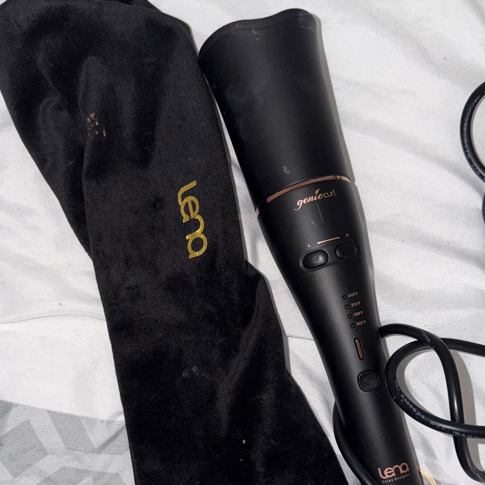 Lena Automatic Curling Wand in Black with Rose Gold Trim
